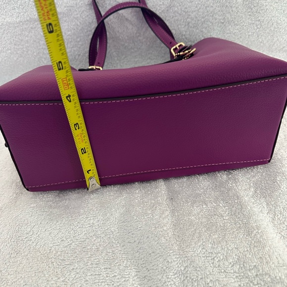 Coach Purple Leather Crossbody Bag - Picture 4 of 6